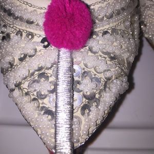 EUC trendy handmade slides